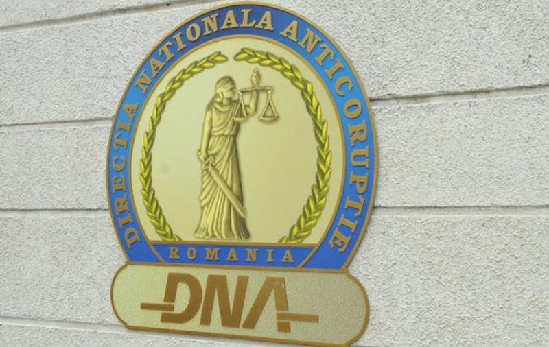Fostă judecătoare din Ineu, trimisă în judecată în al treilea dosar de corupție din carieră