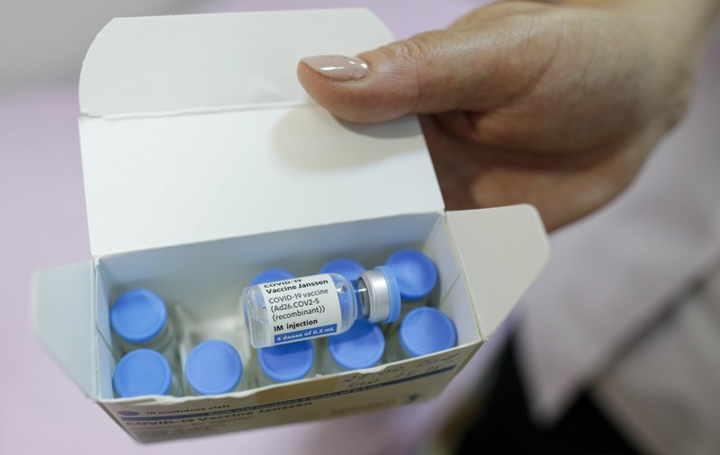 Campania de imunizare în cabinetele medicilor de familie a început cu probleme. Lipsesc seringi, ace și chiar serurile