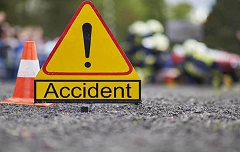 O femeie a murit, iar cei trei copii ai săi au fost răniți într-un accident în Giurgiu