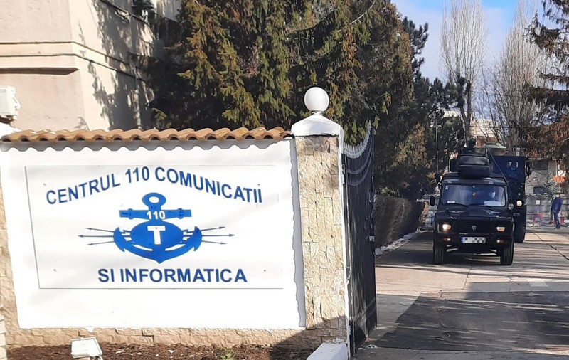 Un pistol mitralieră și 30 de cartușe au fost furate de la un militar aflat în postul de pază la o unitate din Mamaia