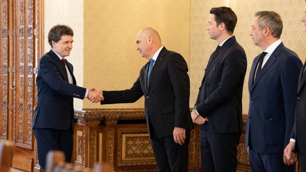 Imagine cu delegația PNL la consultările de la Cotroceni înainte ca Luca Niculescu să fie desemnat premier. Foto: Administrația Prezidențială