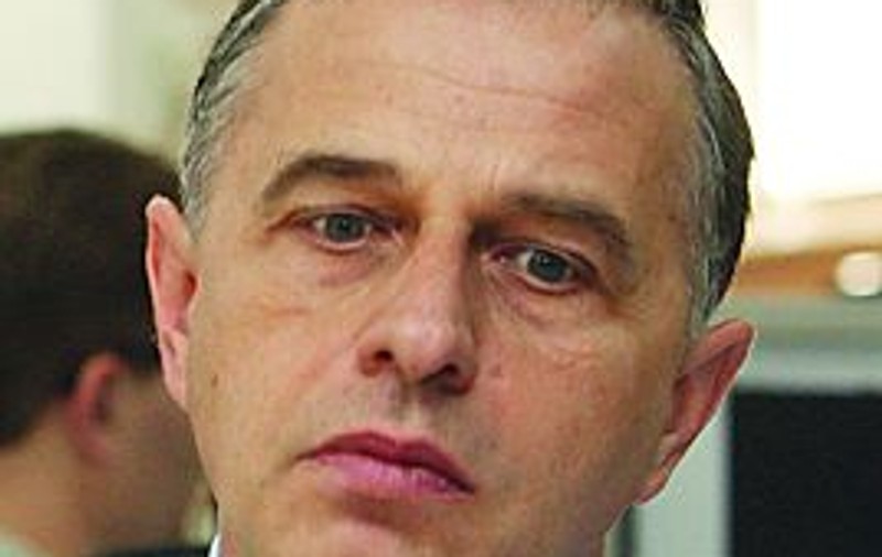 Au început negocierile cu reprezentanţii FMI