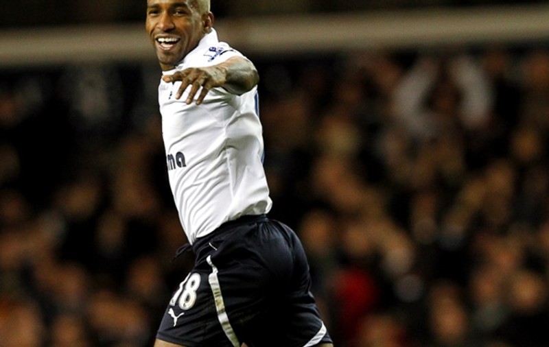 Fotbalistul Jermain Defoe tratează femeile ca pe nişte dulciuri