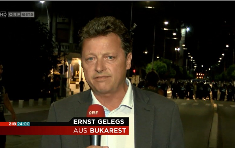 Echipă a televiziunii de stat din Austria, bătută de jandarmi în timpul protestelor din Piața Victoriei. Reacția cancelarului austriac