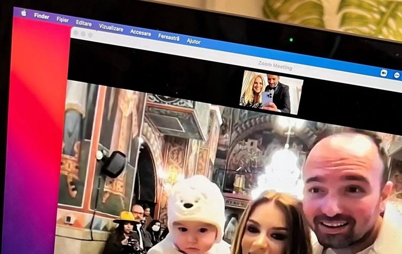 Mihai Morar, premieră la 40 de ani: a nășit online, apoi a mâncat sarmale la costum și papion
