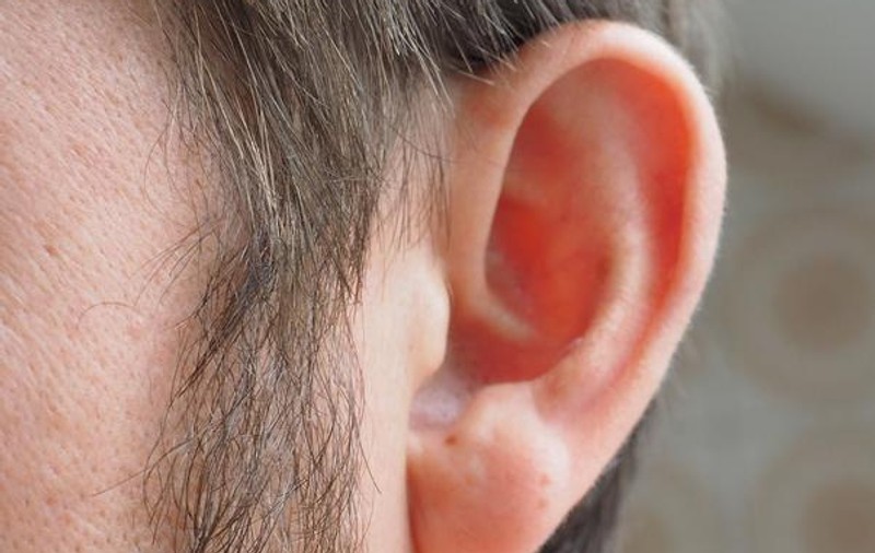 Cum se elimină dopul de ceară fără a leza timpanul