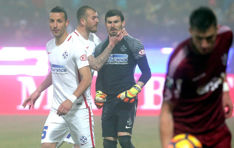 Denis Alibec va fi amendat de clubul Steaua, după ce a fost eliminat de pe teren la Cluj