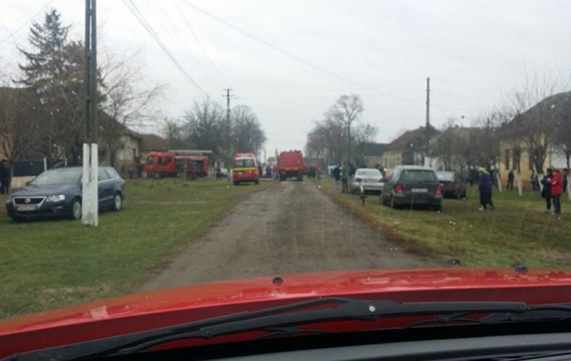 Erou de Crăciun! Un băieţel de 9 ani şi-a salvat fraţii mai mici dintr-un incendiu care le-a distrus casa