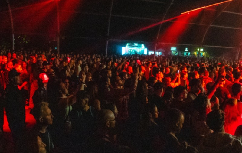 Electric Castle 2025. Cum ajungi în Bonțida: sunt puse la dispoziție inclusiv trenuri și autobuze speciale pentru festival