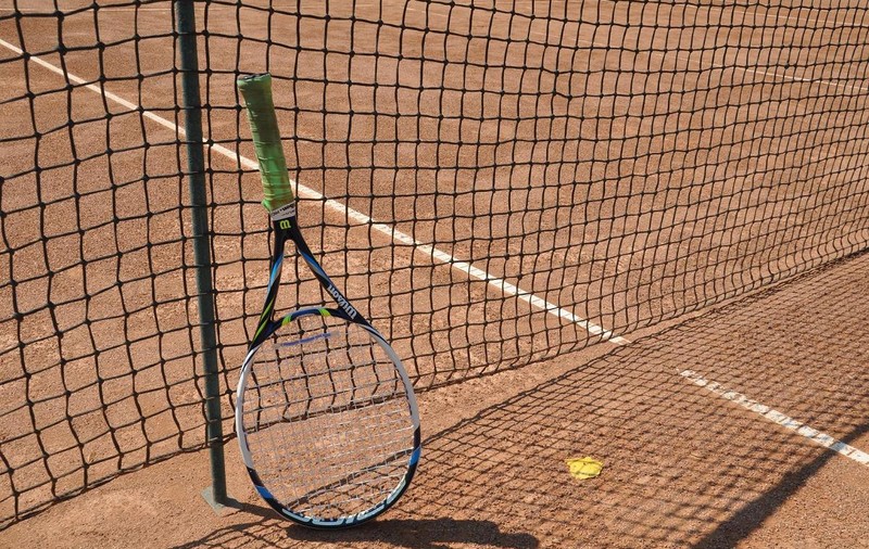 Un fost jucător de tenis a fost găsit mort în maşină, în Irlanda. Fiul său, mare talent