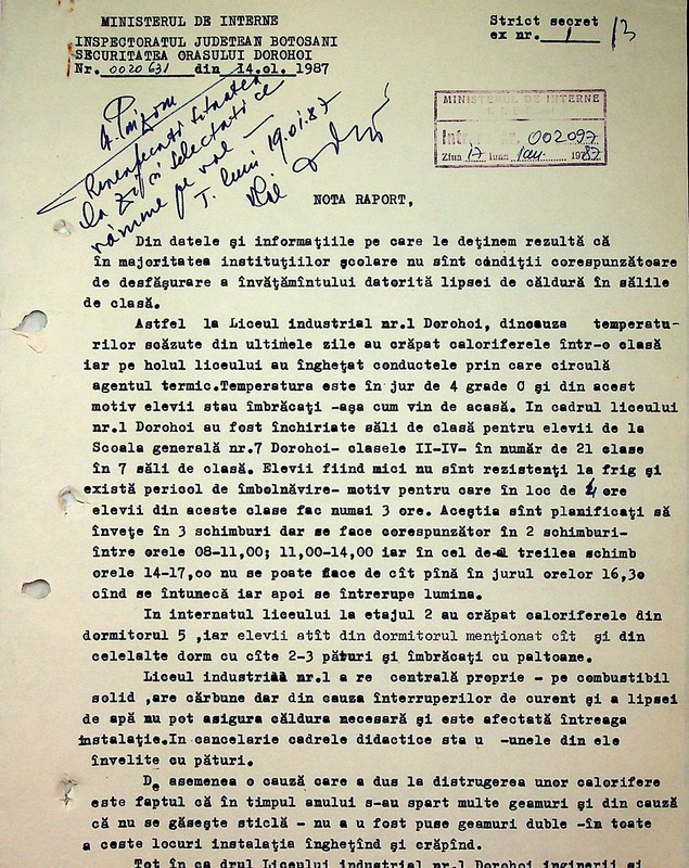 Școala românească în iernile comuniste din anii ‘80. Eleve, în scrisorile către părinți: „Mai rău ca la puşcărie/ E râie. Sunt şi păduchi”