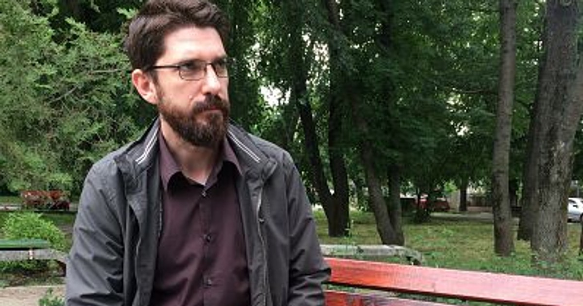 Soțul directoarei Liceului de Artă din Focșani, surprinsă în ipostaze intime cu un elev, divorțează