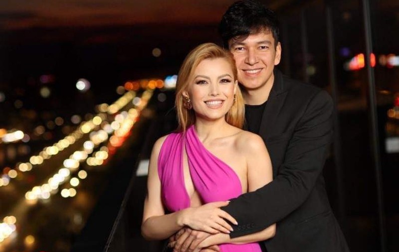 Elena Gheorghe, petrecere-surpriză pentru soțul ei. Cornel a împlinit 40 de ani. „M-am făcut verde-albastră, căci practic el voia să lipsească”