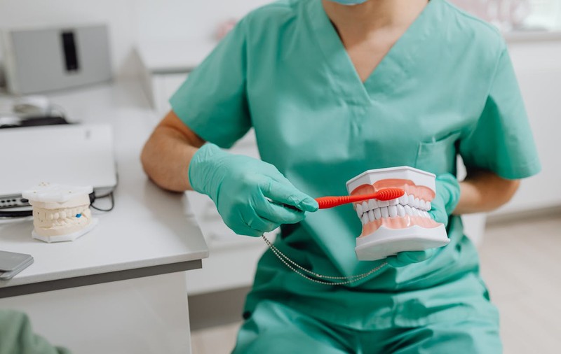 Inovație în stomatologie: Upgrade Dental redefinește confortul și discreția în tratamentele dentare