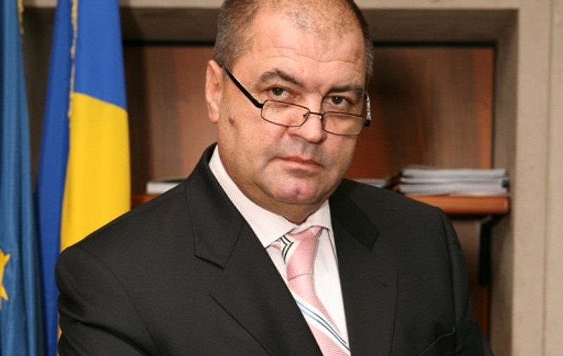 Fiul preşedintelui AVAS prins în flagrant cu 200 canabis. Tatăl lui ştia!!!