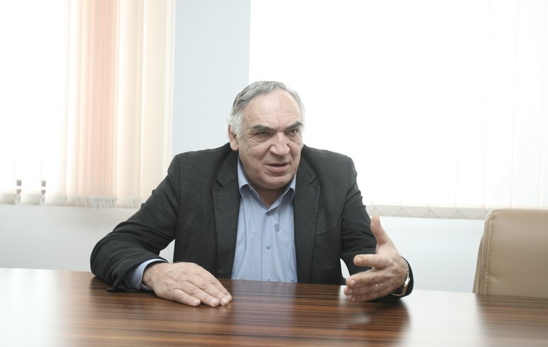 Edupedu: Nicolae Zamfir, directorul laserului de la Măgurele, a fost revocat din funcție la doar o lună după ce Monica Anisie i-a prelungit mandatul