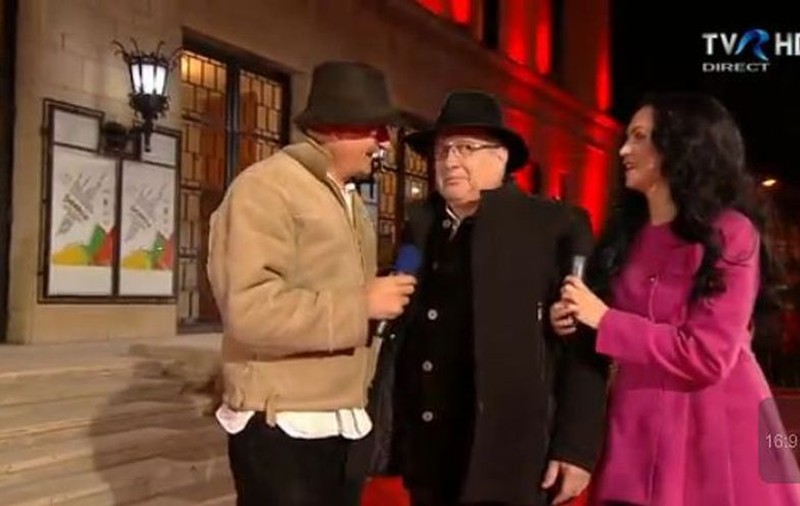 FINALA NAŢIONALĂ EUROVISION 2014. Reacţia lui MIRCEA DINESCU când a ajuns pe covorul roşu!