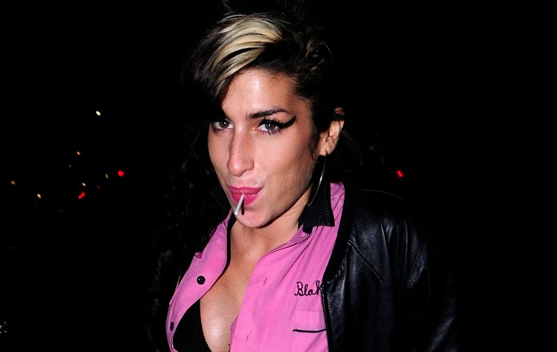 Amy Winehouse nu mai vine în România!