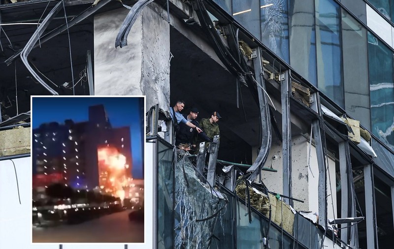 VIDEO | Momentul când dronele lovesc turnul cu 49 de etaje din Moscova. Rusia spune că erau scăpate de sub control, fiind anihilate electronic