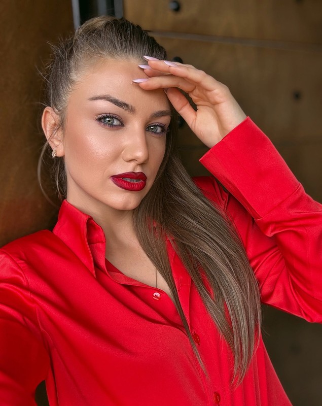 Alături de cine se afla Valentin Sanfira când Codruța Filip a anunțat că se desparte de el: „A făcut ce a putut”