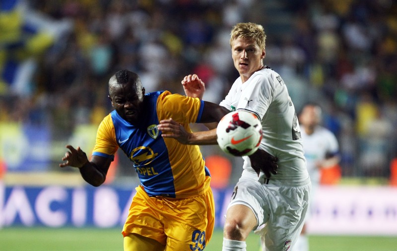 VIDEO / Liga I: U Cluj - Petrolul 0-3. Toto a deschis scorul cu şut de excepţie