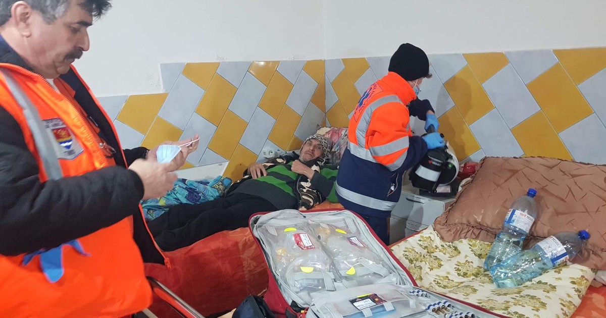 Mărturii cutremurătoare din azilul groazei! Bătrâni erau ținuți în frig, hrăniți cu mâncare expirată o dată pe zi, grav bolnavi și fără tratamente