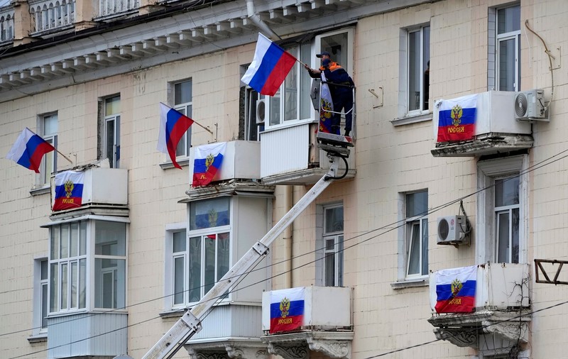 97% dintre cei care au votat la referendumurile din Ucraina au ales alipirea la Rusia, arată rezultatele parțiale. Ce urmează