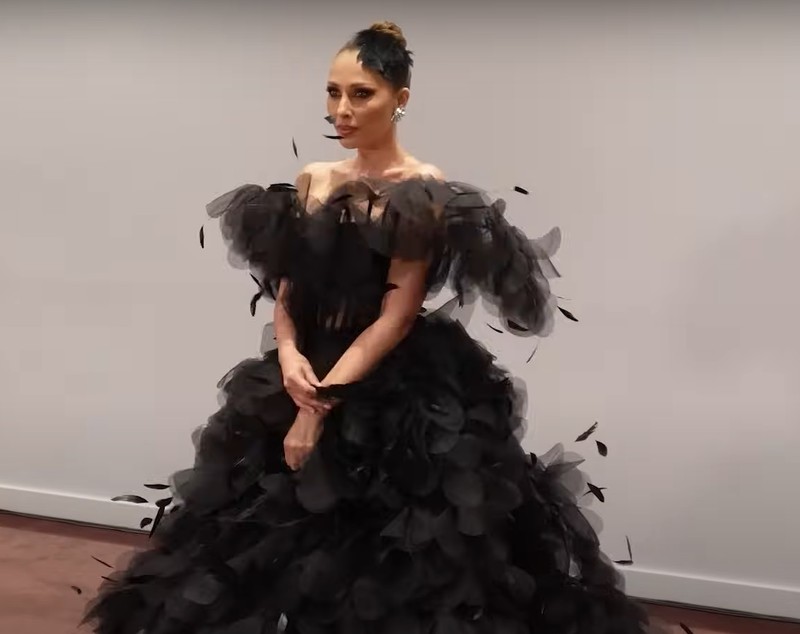 Imagini spectaculoase cu Iulia Vântur. Vedeta a venit în România și a fost transformată radical pentru un nou proiect: „E ceva ușor negativ”
