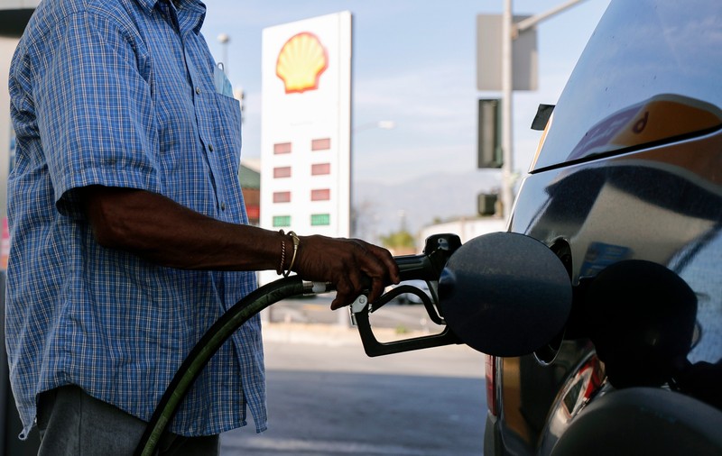 Shell prezintă scuze pentru că a cumpărat săptămâna trecută petrol rusesc și spune că rupe legăturile cu Rusia