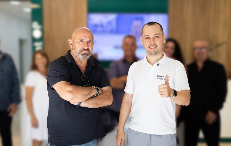 Chef Cătălin Scărlătescu gătește pentru pacienții DentOP alături de Dr. Cazacu Corrado