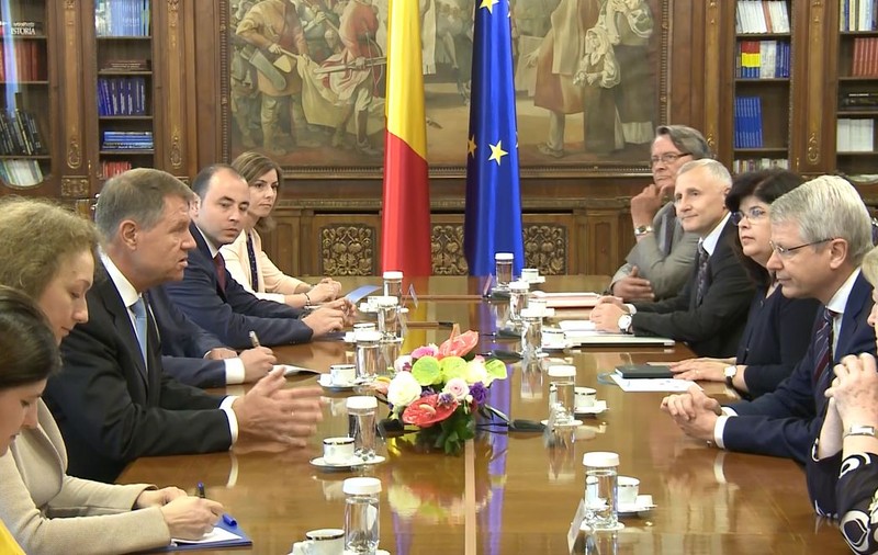 UPDATE/ Klaus Iohannis a primit delegația Comisiei de la Veneția, la Palatul Cotroceni