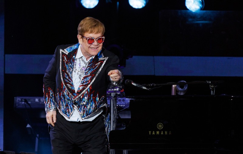 Elton John, alături de soț și cei doi copii la concertul de pe stadionul Dodger: „Vreau să vă arăt de ce mă retrag”