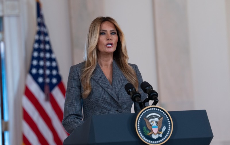 Melania Trump neagă orice legătură cu Jeffrey Epstein: „Nu sunt victima lui. Nu Epstein mi l-a prezentat pe Donald Trump”