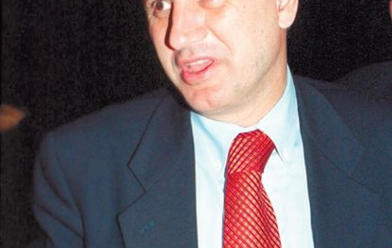 Bărbatul care spune că e fiul nelegitim al lui Copos: "Semăn foarte bine cu el"