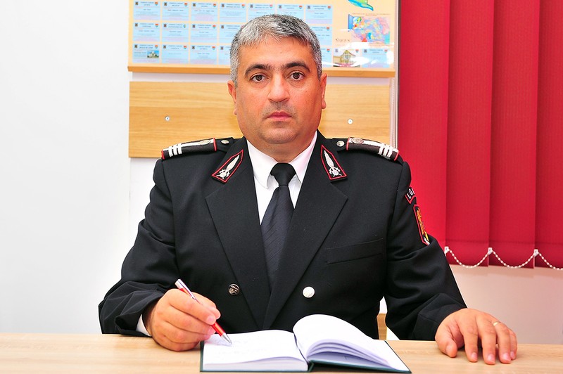 Colonelul Teodor Nistor are soția angajată și fratele în subordine