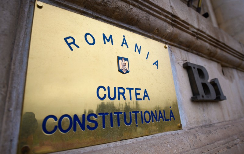 A fost nevoie de un șarlatan ca să vedem atâția impostori „strategici”