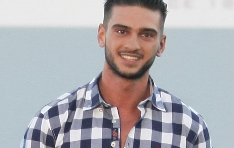 VIDEO EXCLUSIV / Dorian Popa a găsit o metodă inedită să le dezbrace pe divele showbiz-ului autohton. „Propun un party nud”