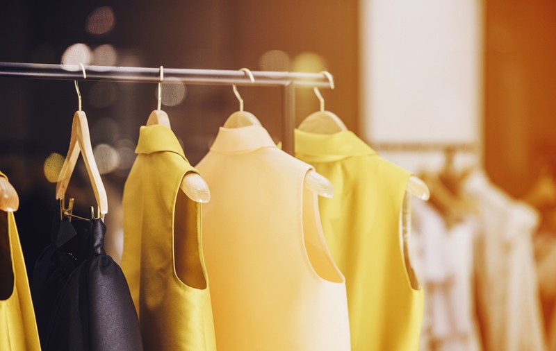 Dicţionar de fashion - Ce este raglan, redingotă, slim fit, clutch, bias-cut etc