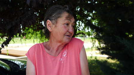 „Poate o fi bine pentru tineretul ăsta, să aibă de servici, dacă vor”, declară o doamnă în vârstă de 67 de ani
