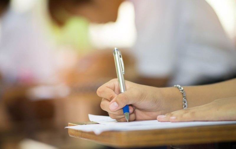 Simulare Bacalaureat 2026 la Limba şi literatura maternă - modele de subiecte