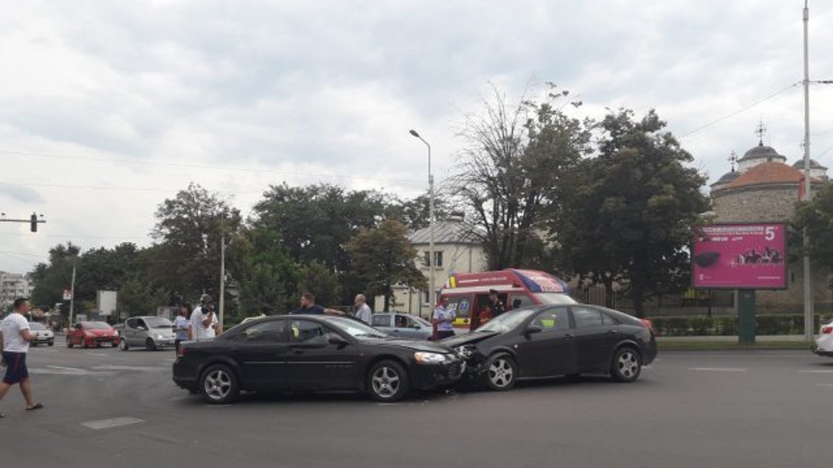 Directorul Teatrului Național ”Vasile Alecsandri” din Iași, accident cu victime. Cristian Hadji Culea nu a dat prioritate unei ambulanțe