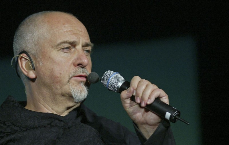 Peter Gabriel va lansa un album de coveruri