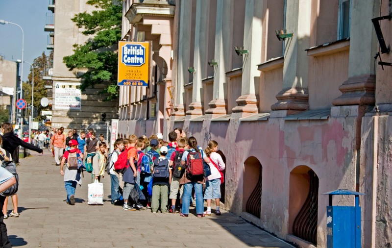 Data la care elevii se întorc la școală după vacanța din octombrie 2024. Ministerul Educației a afișat și noua structură a anului școlar