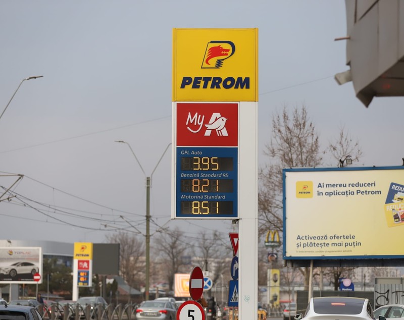 Prețul benzinei la pompă continuă să crească, iar motorina a depășit 8,50 lei/litru: tarifele la Mol, Lukoil și Petrom
