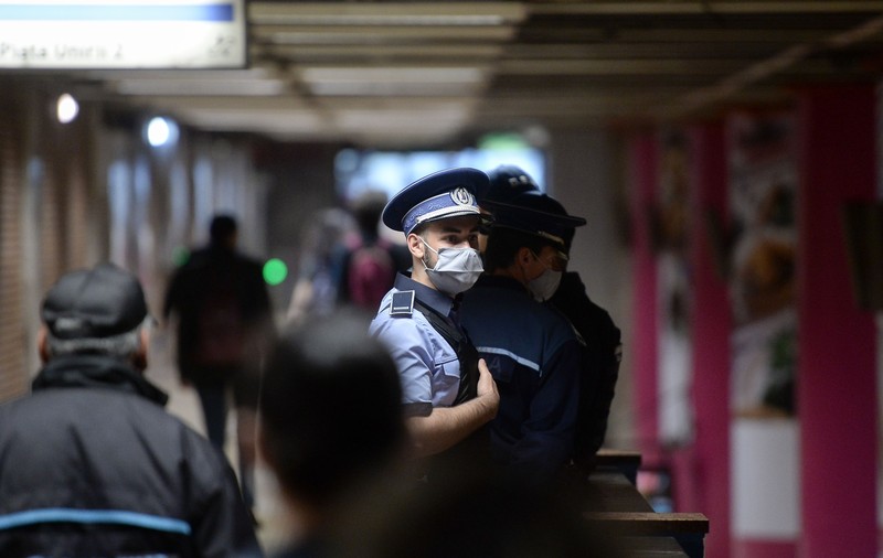 Metrorex anunţă când începe evacuarea spaţiilor comerciale de la metrou. Contractele au expirat de 3 ani