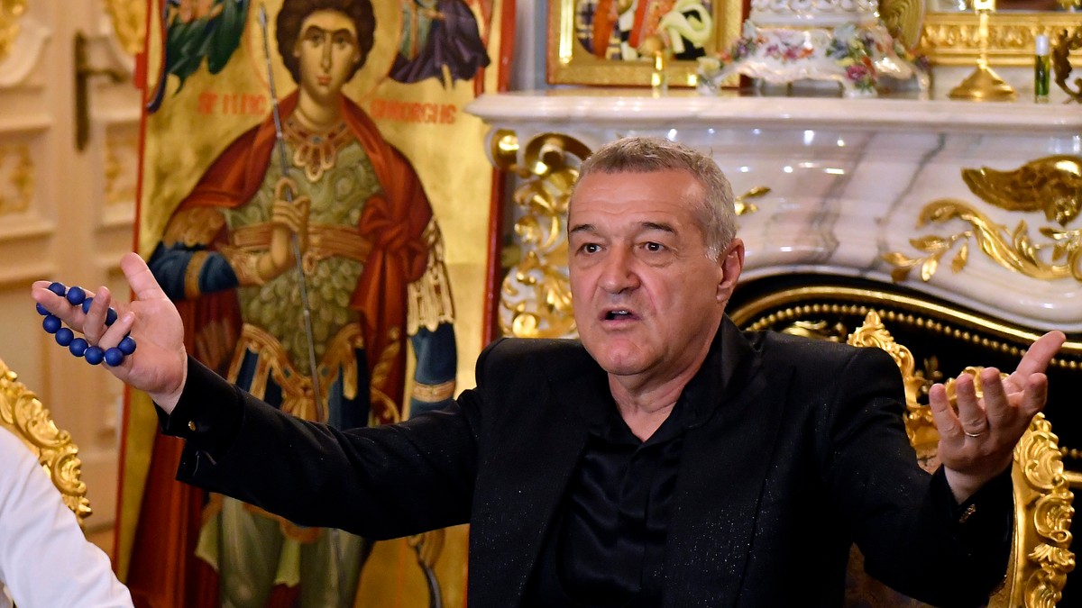 Gigi Becali a fost la mânăstire și a făcut din nou donații: ”La noi o să treacă, noi avem Liturghia”