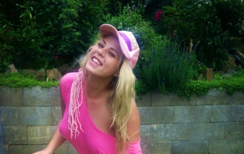 Roxana Nemeş, distracţie pe cinste în weekend! Vezi cu cine şi-a făcut de cap blonda! | FOTO