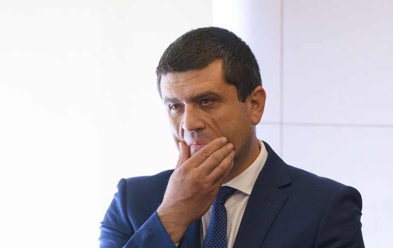 Radu Miruță critică plafonarea și recunoaște că a repetat experimentul făcut de Marcel Ciolacu: „Prețurile nu scad că țipă un ministru la ele”