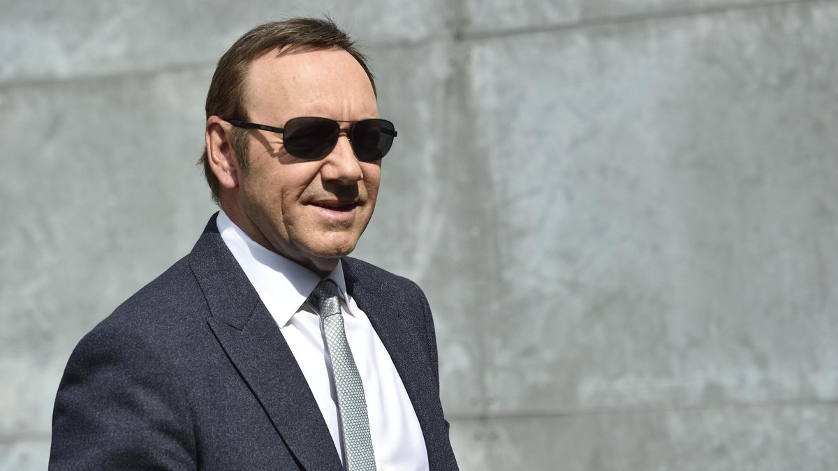 Tânărul care l-a acuzat pe Kevin Spacey de agresiune sexuală a renunțat la acţiunea civilă intentată actorului