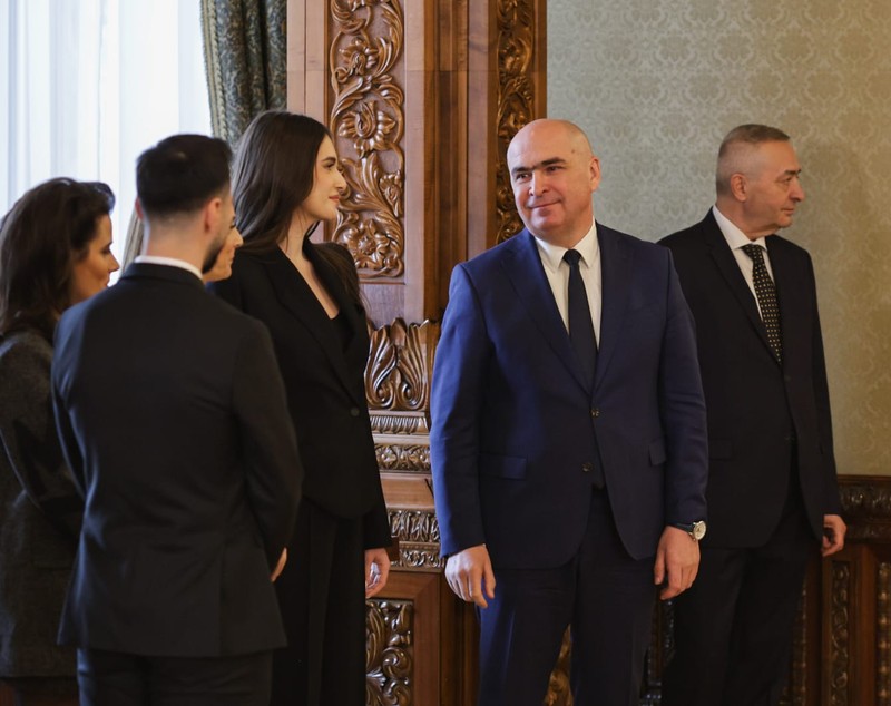 Kira Hagi și logodnicul ei, imagini rare alături de familie. Și-au făcut apariția la Palatul Cotroceni, unde Gică Hagi a fost decorat